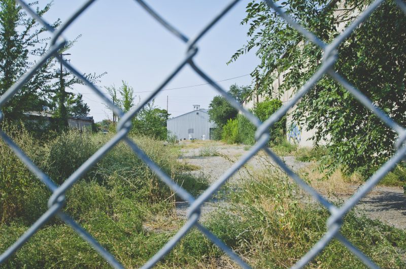 Chain Link Fence Painting in Waco, TX