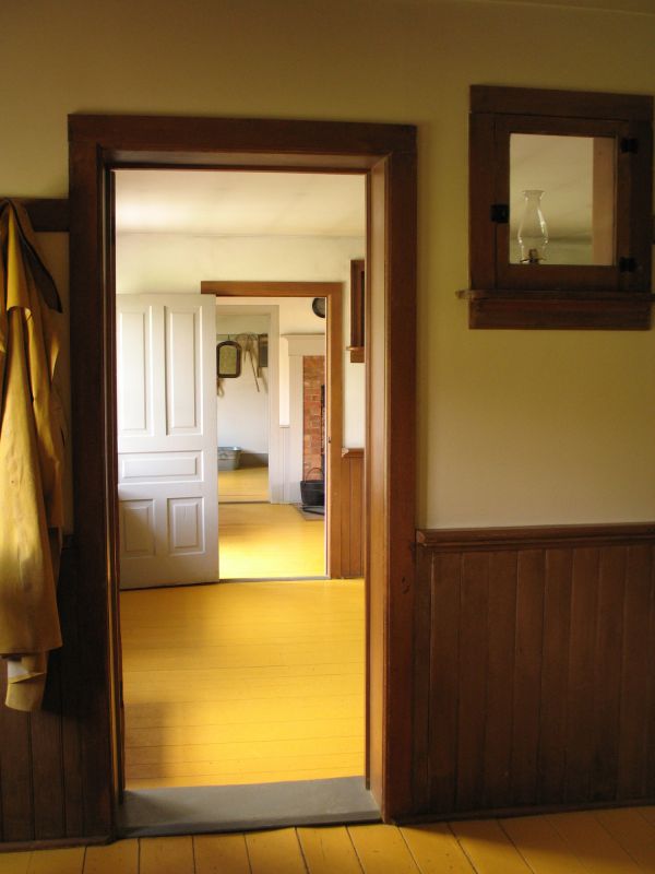 Wainscoting Painting in Waco, TX